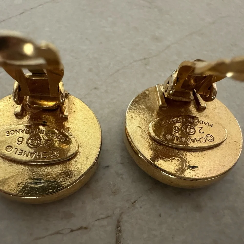 CHANEL Black and Gold Logo Earrings CC COCO Authentic Full Set - Picture 7 of 8